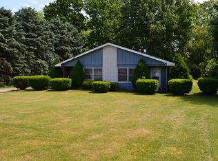 47 Lee Rd, Painesville, OH 44077