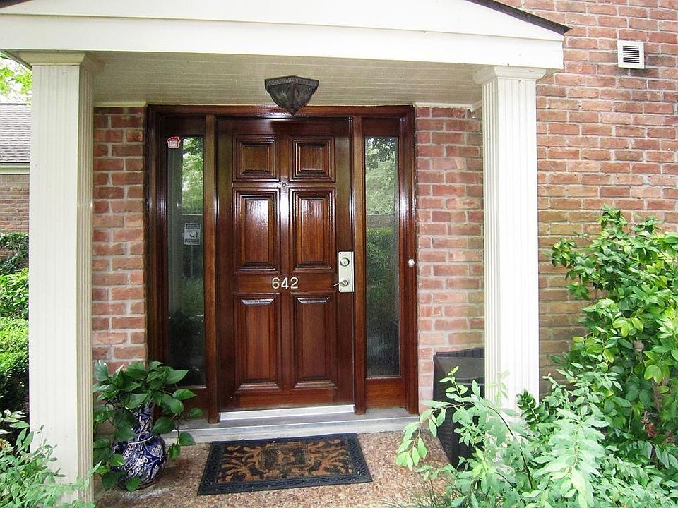 1st image of 642 Augusta Dr #642