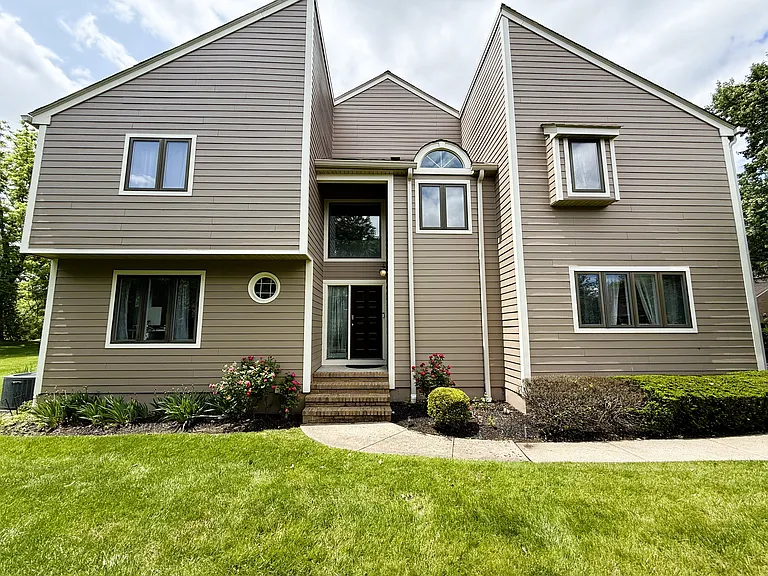 17 Gabriel Dr — Photo 41