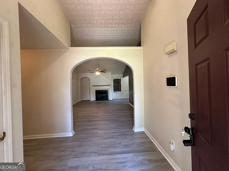2958 Stone Creek Dr — Photo 3