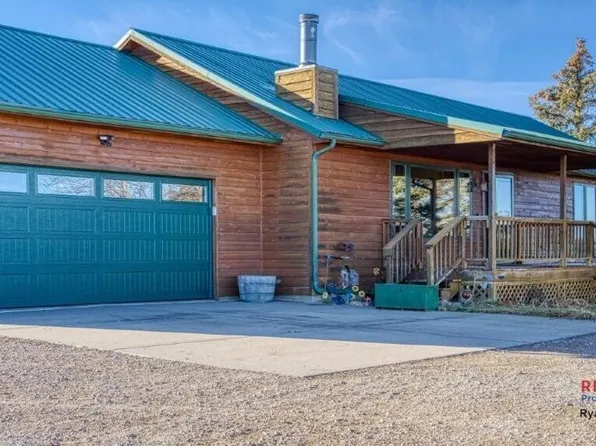 8289 Force Rd, Gillette, WY 82718