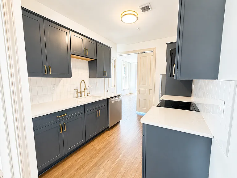 319 Connecticut St #1 — Photo 5