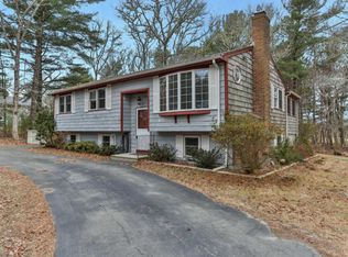 2 Churchill Ave, Wareham, MA 02571
