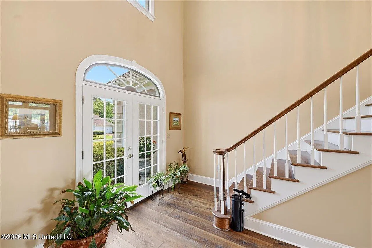 4 bed, 3.5 bath, 3123 sqft, $3,700 — Photo 4