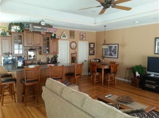 4826 Country Club Dr, Columbus, NE 68601