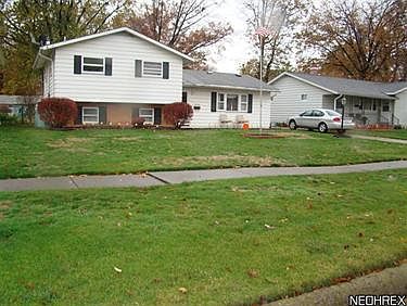 1st image of 3916 Oakwood Ave