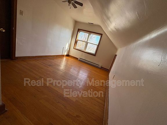 3rd image of 908C Florida Ave