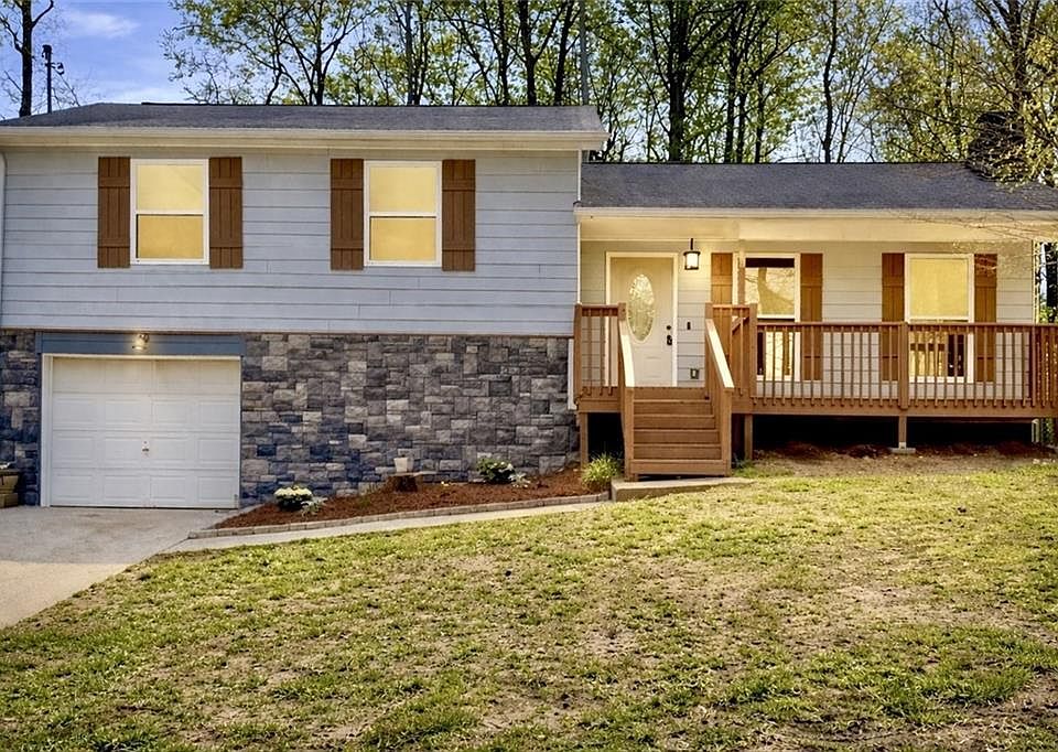 1st image of 636 Hardy Way