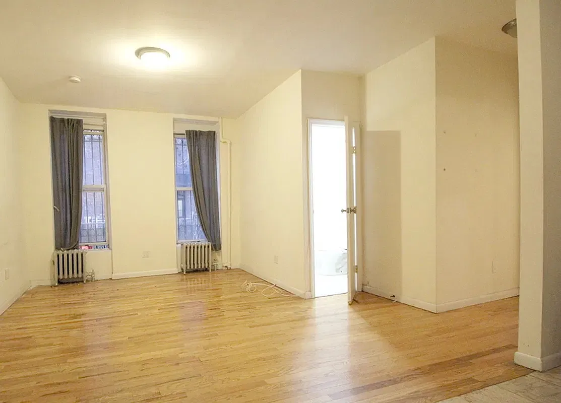 493 Clinton Avenue — Photo 2
