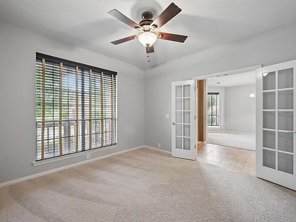 3rd image of 918 Highland Hills Dr