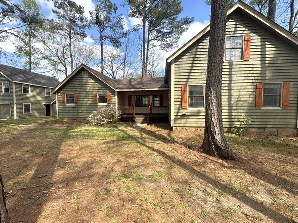 104 Old Natchez Trace Trl, Saltillo, MS 38866