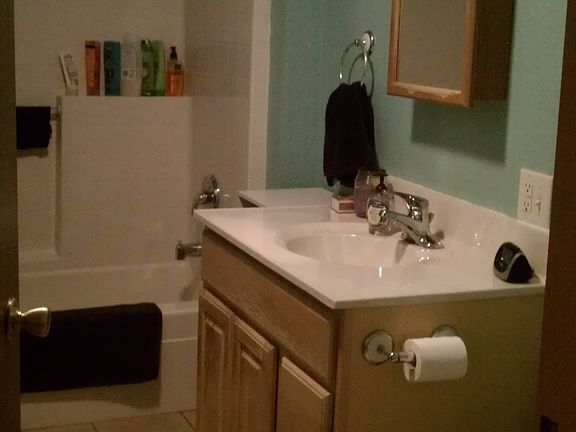 2nd image of 425 E 6th St #2