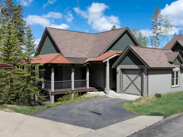 35 Reunion Ln, Fraser, CO 80442