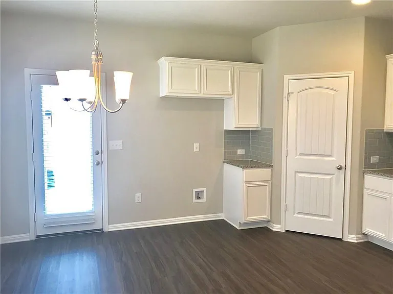 1225 Fairhaven Gtwy — Photo 11