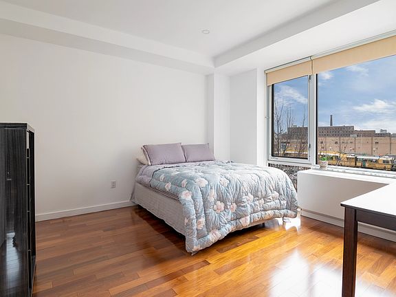 5th image of 2-40 51st Ave #2C
