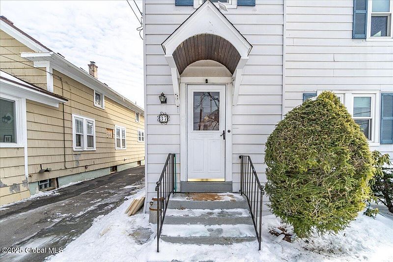 2nd image of 37 Cardinal Avenue