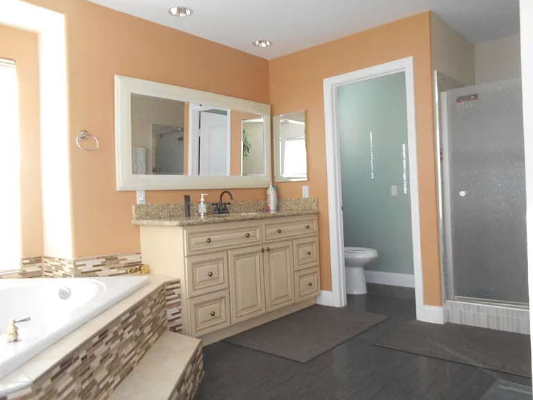 8317 Opal Cove Dr — Photo 10