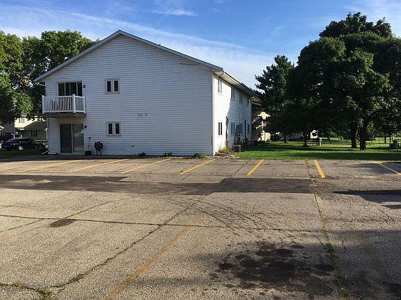 5th image of 215 Ash St
