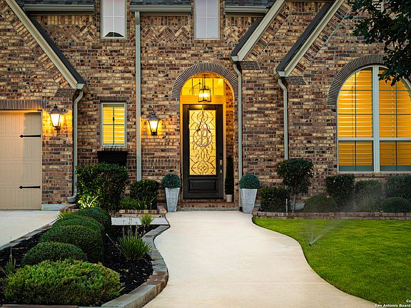 4th image of 17922 Cantera Ct