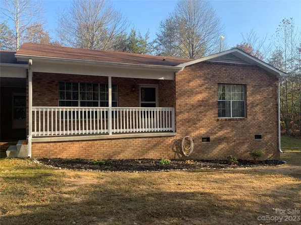 100 Owl Hollow Rd, Mill Spring, NC 28756