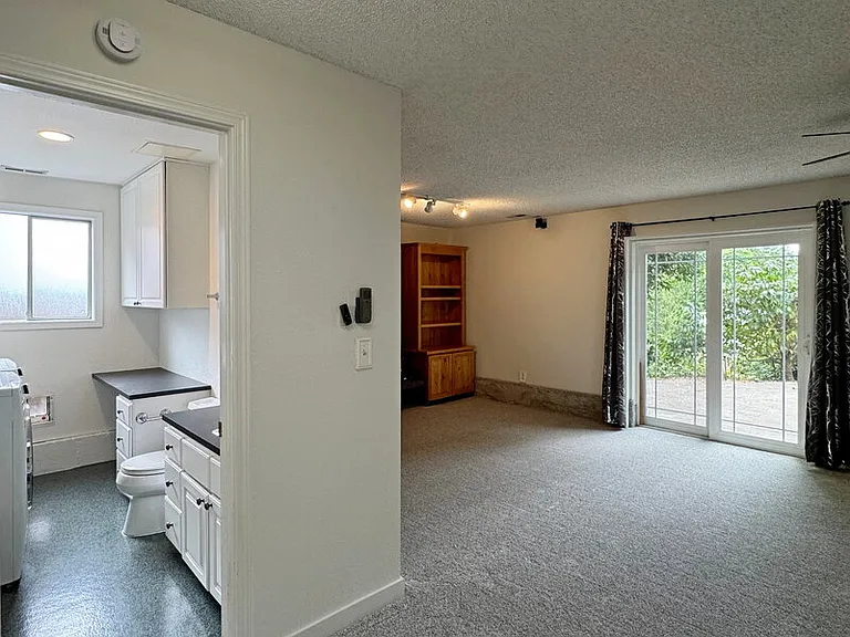 17825 147th Pl NE — Photo 32