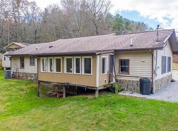 3rd image of 61 Troy Smith Ln