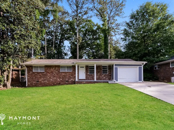 1358 Stoneham Ct, Atlanta, GA 30349