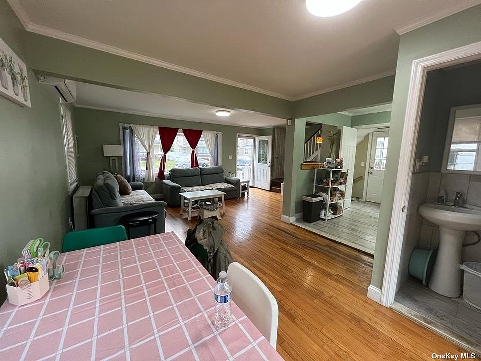 529 Bedell Ter, West Hempstead, NY 11552 MLS 3483115 Zillow