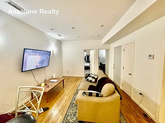 111 Salem St #3 — Photo 12