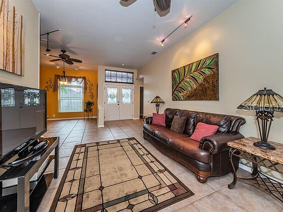 5th image of 3339 Glenwood Cir