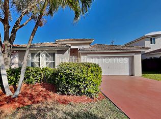 13711 N Garden Cove Cir, Fort Lauderdale, FL 33325