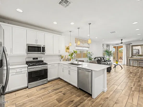 3452 E DAKOTA Drive, San Tan Valley, AZ 85143
