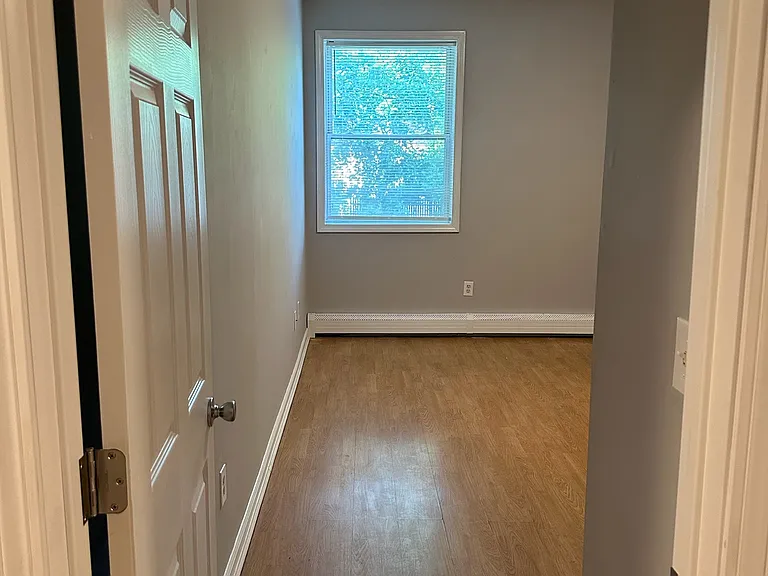 60 Pearl St #2 — Photo 10