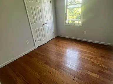15-17 Ferdinand St #1 — photo 2 of 8