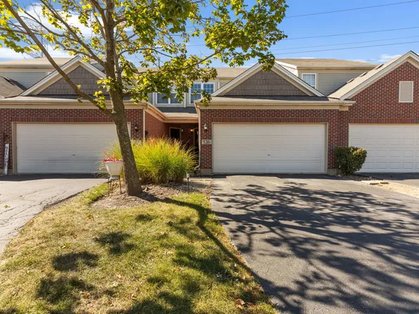 126 Neutrenton Ave, Elgin, IL 60120