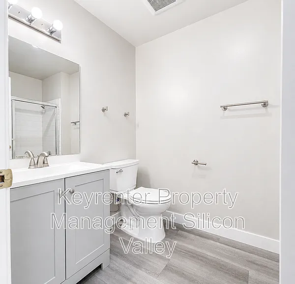 1104 Delna Manor Ln #3 — Photo 8