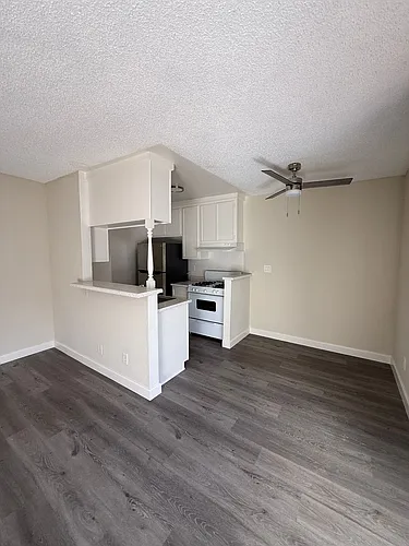 Floor plan 204