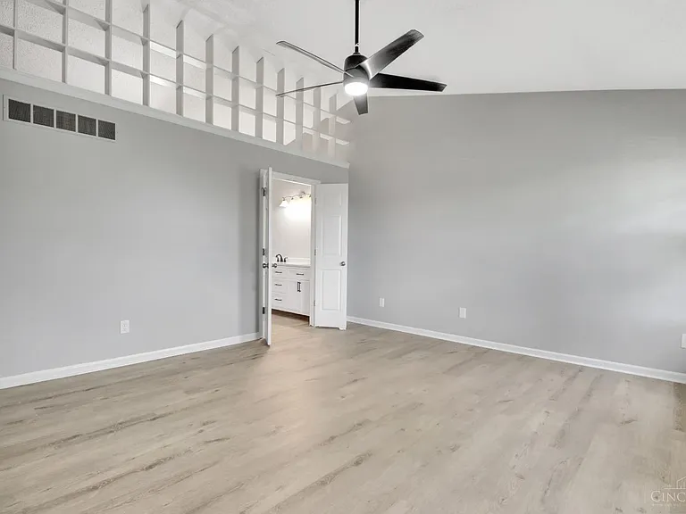 6817 Raven Ct — Photo 18
