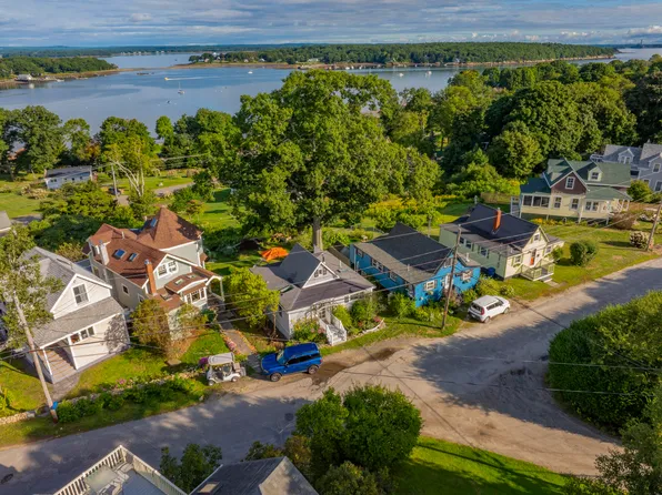 34 Pleasant Avenue, Portland, ME 04108