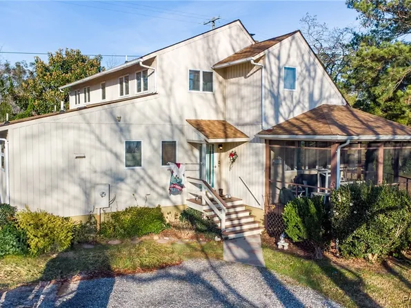 335 Yeiser Ln, Hudgins, VA 23076