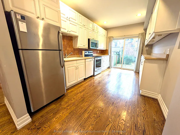 86 Asquith Ave #MAIN — Photo 6