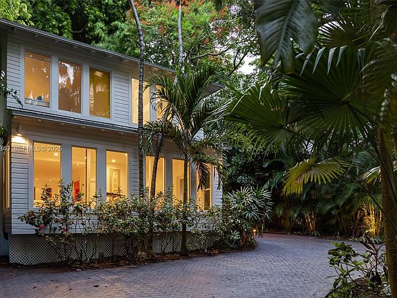 2nd image of 4286 S Douglas Rd