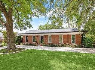 1902 Chimney Rock Rd, Houston, TX 77056