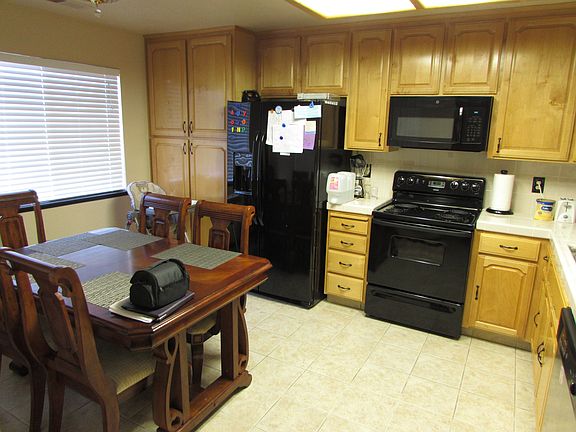 3rd image of 2423 Bordona Dr