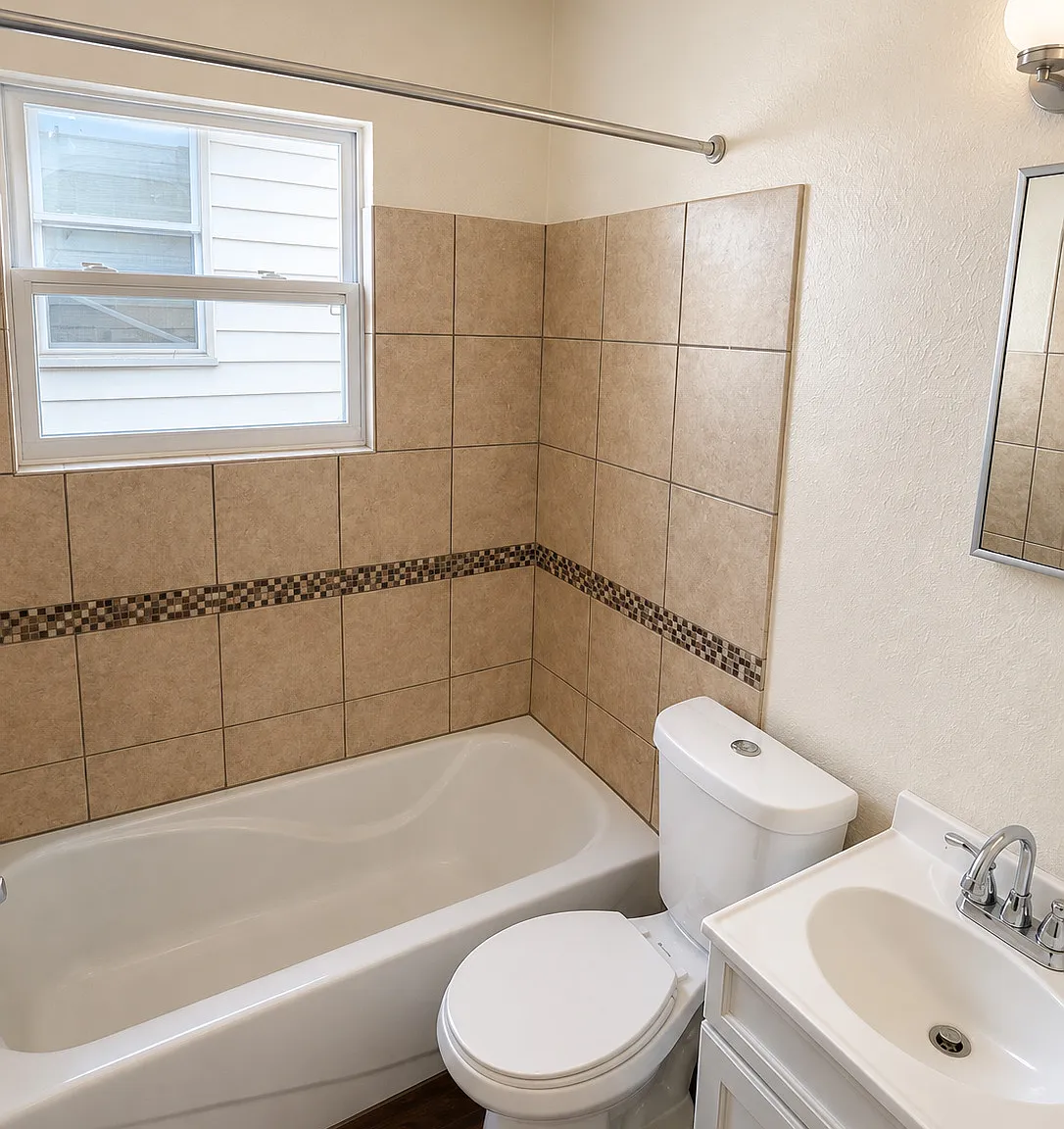 3 bed, 968 sqft, $1,250 — Photo 3