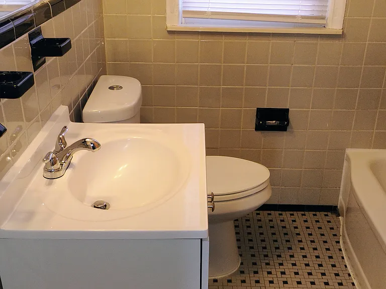 15485A Stout St — Photo 5