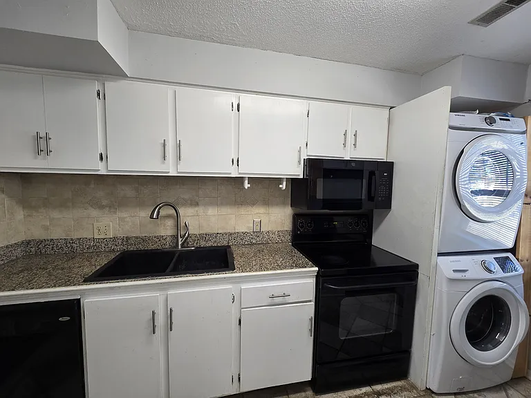 117 Kingsbury Dr — Photo 7