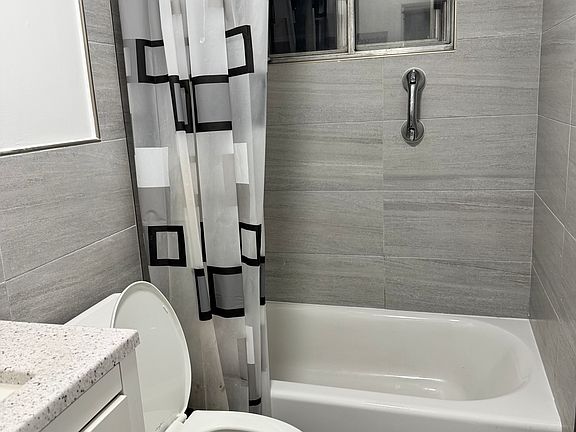 5th image of 328 Stobe Ave Floor 2