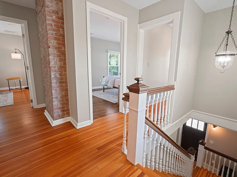 20-22 Lincoln Ave — Photo 10