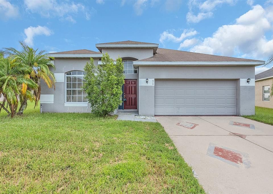 1st image of 910 Vaquero Ln